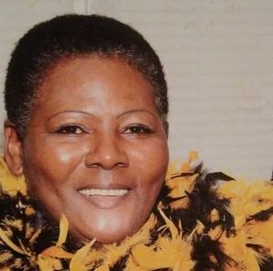 Meet your Posher, Saundra